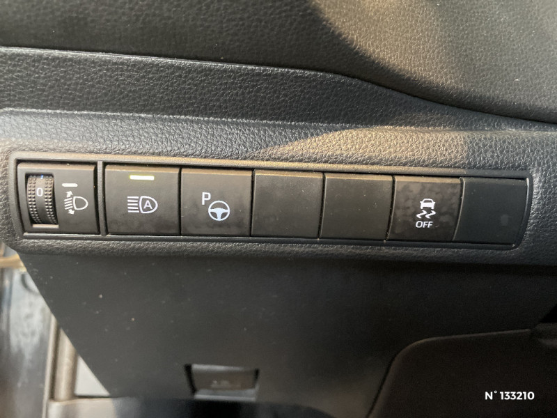 Toyota Corolla Corolla Pro Hybride 122h Dynamic Business + Programme Beyond  occasion � Jaux - photo n�15