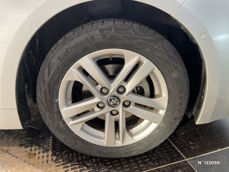 Toyota Corolla Corolla Pro Hybride 122h Dynamic Business + Programme Beyond  occasion � Jaux - photo n�8