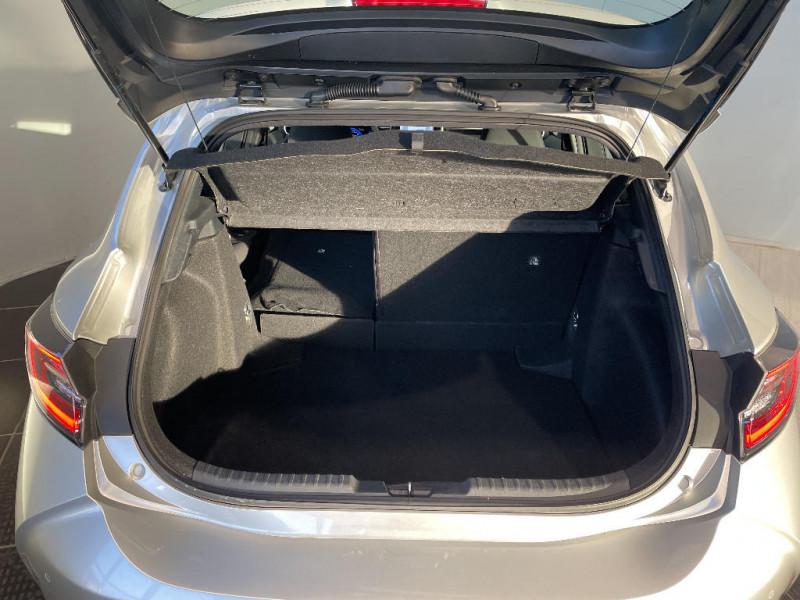 Toyota Corolla Corolla Pro Hybride 122h Dynamic Business + Programme Beyond  occasion � Jaux - photo n�16