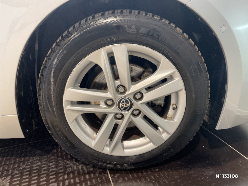 Toyota Corolla Corolla Pro Hybride 122h Dynamic Business + Programme Beyond  occasion � Jaux - photo n�8
