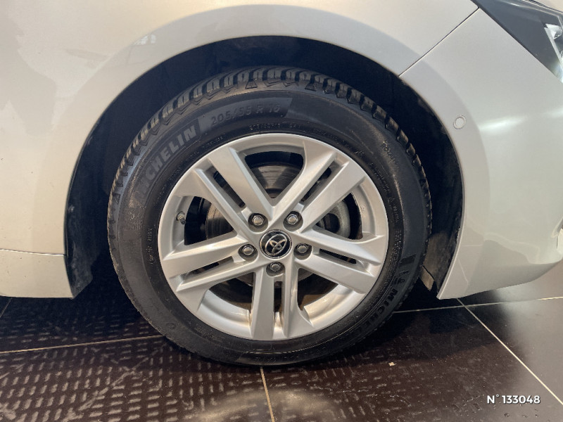 Toyota Corolla Corolla Pro Hybride 122h Dynamic Business + Programme Beyond  occasion � Jaux - photo n�8