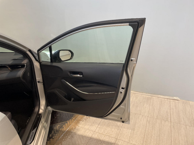 Toyota Corolla Corolla Pro Hybride 122h Dynamic Business + Programme Beyond  occasion � Jaux - photo n�20