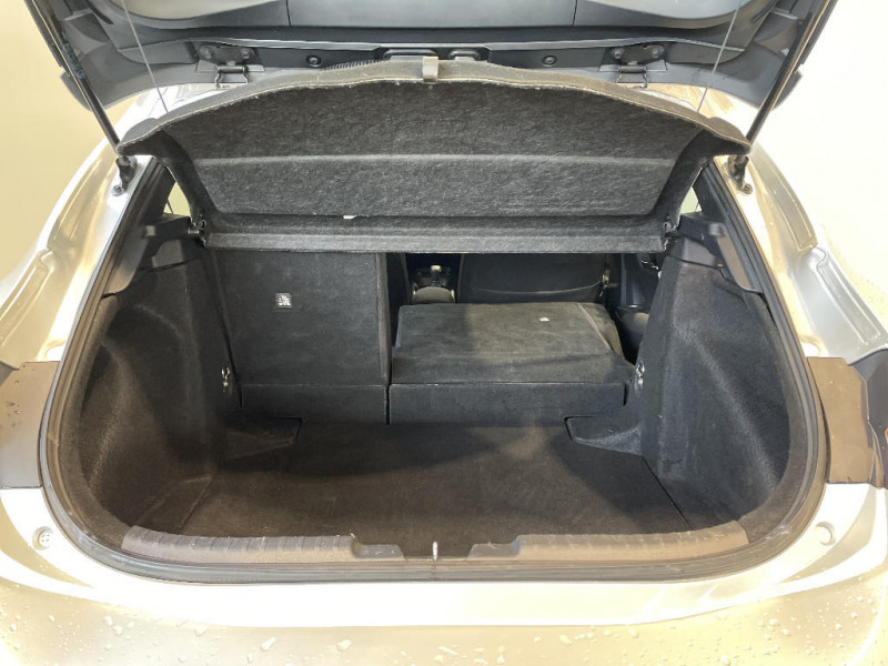 Toyota Corolla Corolla Pro Hybride 122h Dynamic Business + Programme Beyond  occasion � Jaux - photo n�16