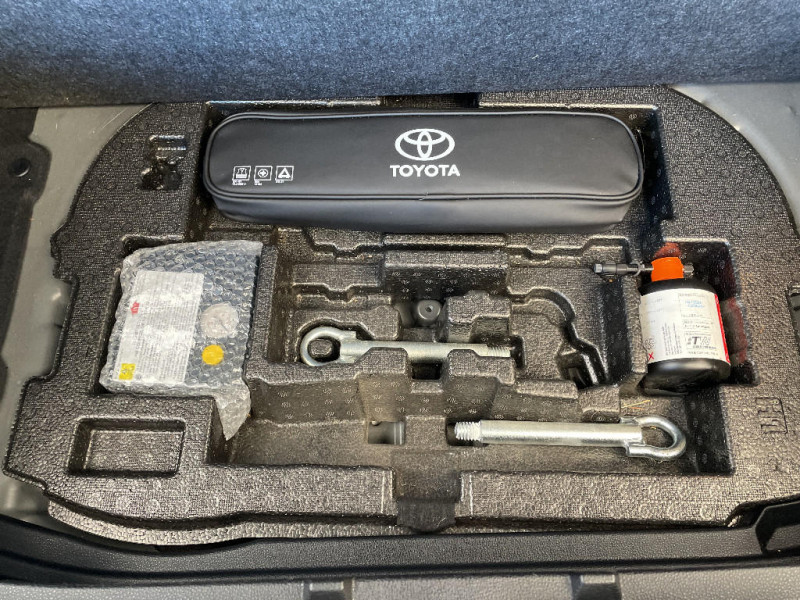 Toyota Corolla Corolla Pro Hybride 122h Dynamic Business  occasion � Jaux - photo n�17