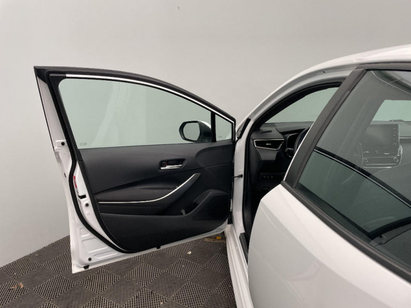 Toyota Corolla Corolla Pro Hybride 122h Dynamic Business  occasion  Beauvais - photo n19