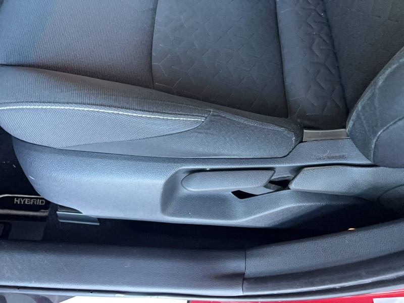 Toyota Corolla Corolla Touring Sports Hybride 122h Design 5p  occasion � Hagetmau - photo n�17
