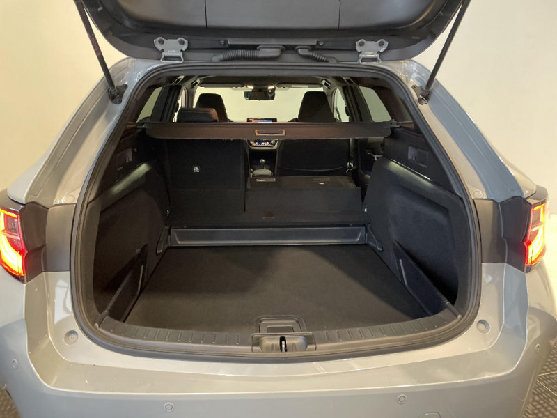 Toyota Corolla Corolla Touring Sports Hybride 122h Design  occasion � Jaux - photo n�16