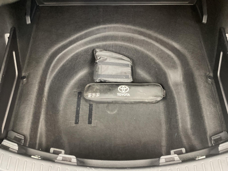 Toyota Corolla Corolla Touring Sports Hybride 122h Design  occasion � Saint-Quentin - photo n�17