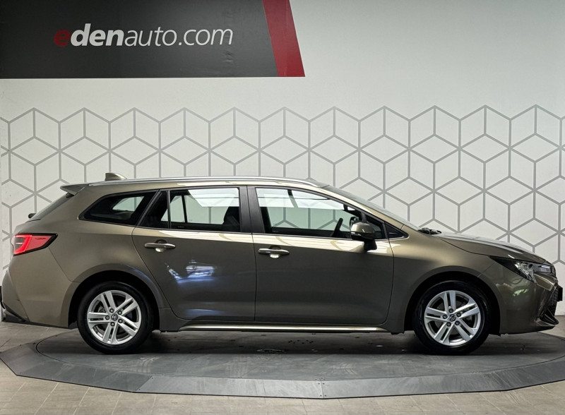 Toyota Corolla Corolla Touring Sports Hybride 122h Dynamic 5p  occasion  PERIGUEUX - photo n4