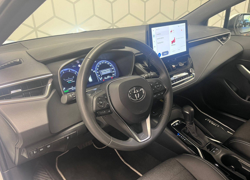 Toyota Corolla Corolla Touring Sports Hybride 140ch Design 5p  occasion  Saint-Laurent-des-Vignes - photo n14