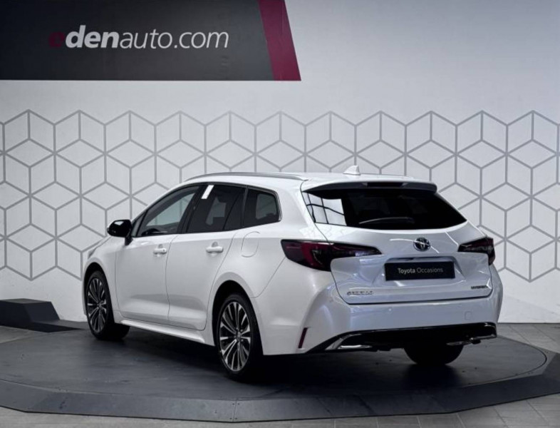 Toyota Corolla Corolla Touring Sports Hybride 140ch Design 5p  occasion  Saint-Laurent-des-Vignes - photo n2