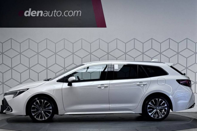 Toyota Corolla Corolla Touring Sports Hybride 140ch Design 5p  occasion  Saint-Laurent-des-Vignes - photo n3