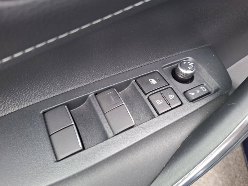 Toyota Corolla Corolla Touring Sports Hybride 140ch Design 5p  occasion  Saint-Laurent-des-Vignes - photo n16