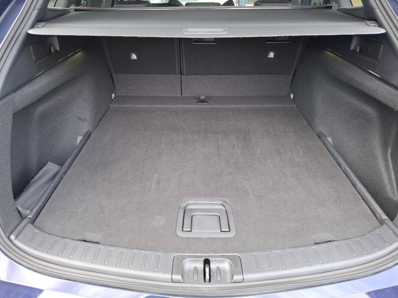 Toyota Corolla Corolla Touring Sports Hybride 140ch Design 5p  occasion  Saint-Laurent-des-Vignes - photo n19