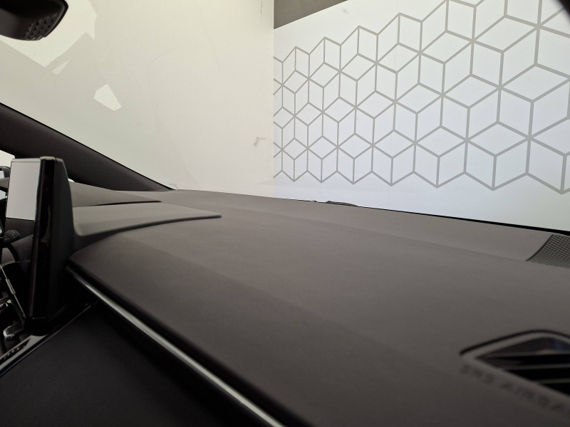 Toyota Corolla Corolla Touring Sports Hybride 140ch Design 5p  occasion � Saint-Laurent-des-Vignes - photo n�8