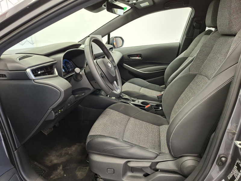 Toyota Corolla Corolla Touring Sports Hybride 140ch Design 5p  occasion � Saint-Laurent-des-Vignes - photo n�17