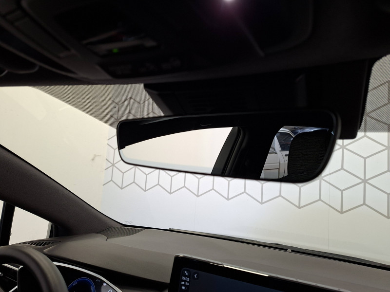 Toyota Corolla Corolla Touring Sports Hybride 140ch Design 5p  occasion � Saint-Laurent-des-Vignes - photo n�6