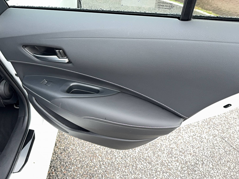 Toyota Corolla Corolla Touring Sports Hybride 140ch Design 5p 2024 - photo n°18 Toyota Corolla Corolla Touring Sports Hybride 140ch Design 5p  occasion à Brive-la-Gaillarde - photo n°18