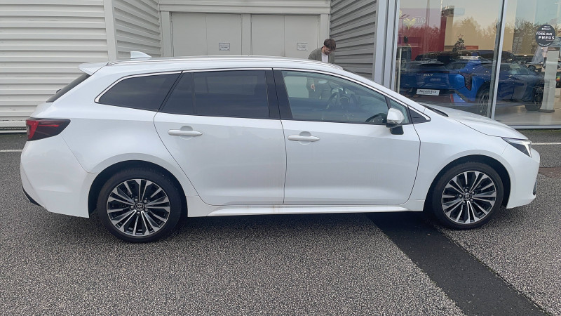 Toyota Corolla Corolla Touring Sports Hybride 140ch Design 5p  occasion  Brive-la-Gaillarde - photo n6
