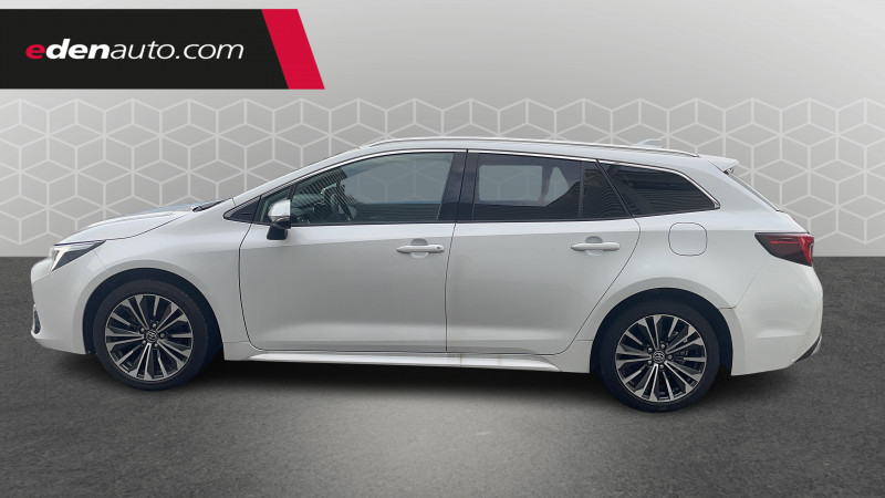 Toyota Corolla Corolla Touring Sports Hybride 140ch Design 5p  occasion � Brive-la-Gaillarde - photo n�2