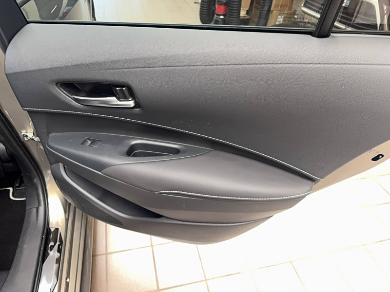 Toyota Corolla Corolla Touring Sports Hybride 140ch Design 5p  occasion  Brive-la-Gaillarde - photo n18