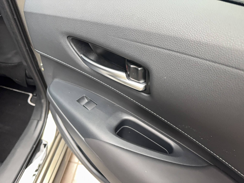Toyota Corolla Corolla Touring Sports Hybride 140ch Design 5p  occasion  Brive-la-Gaillarde - photo n19
