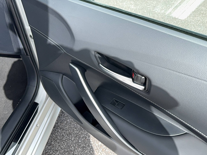 Toyota Corolla Corolla Touring Sports Hybride 140ch Design 5p  occasion � Brive-la-Gaillarde - photo n�15