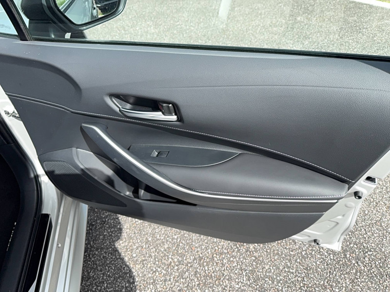 Toyota Corolla Corolla Touring Sports Hybride 140ch Design 5p  occasion � Brive-la-Gaillarde - photo n�13