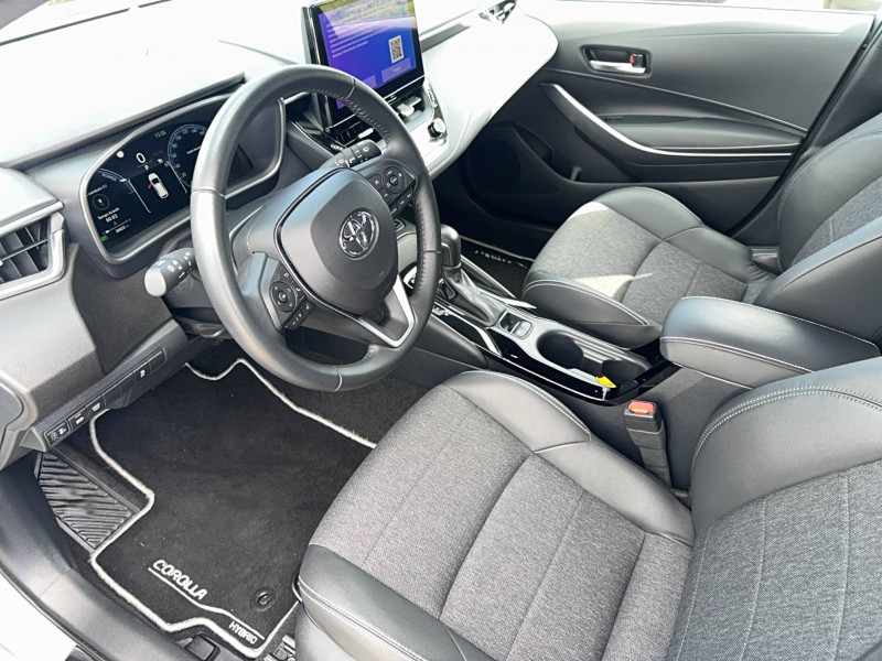 Toyota Corolla Corolla Touring Sports Hybride 140ch Design 5p  occasion � Brive-la-Gaillarde - photo n�10