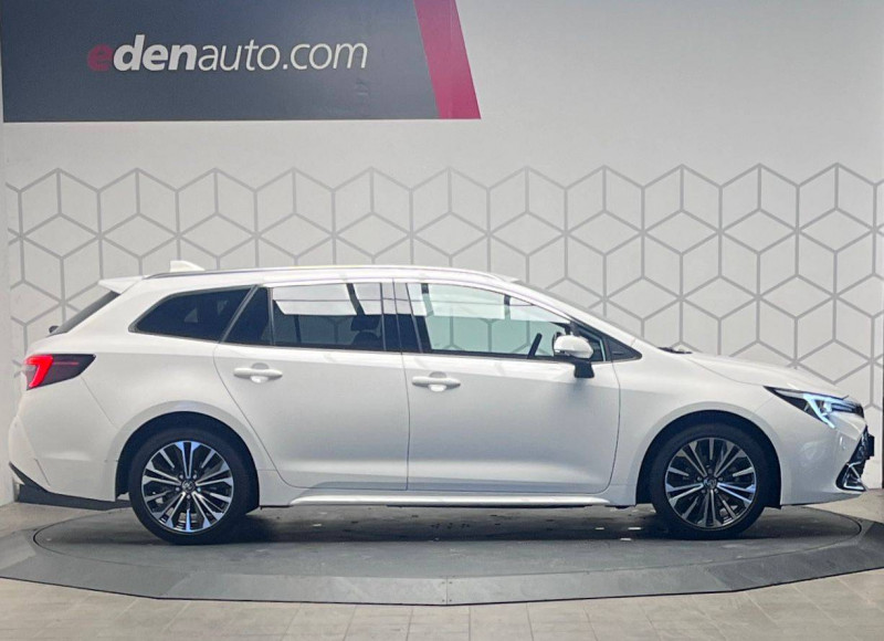 Toyota Corolla Corolla Touring Sports Hybride 140ch Design 5p  occasion  PERIGUEUX - photo n4