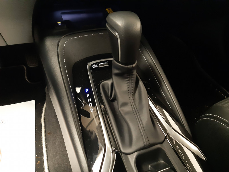 Toyota Corolla Corolla Touring Sports Hybride 140ch Design 5p  occasion  PERIGUEUX - photo n11