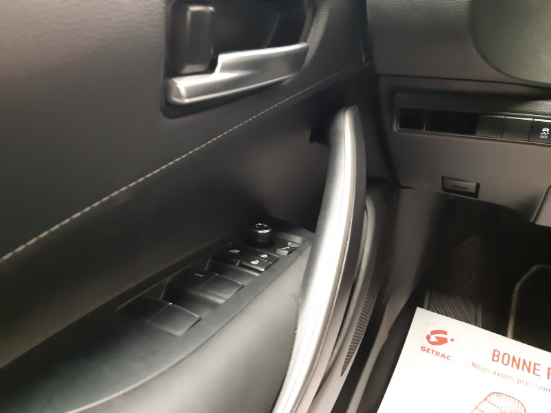 Toyota Corolla Corolla Touring Sports Hybride 140ch Design 5p  occasion  PERIGUEUX - photo n12