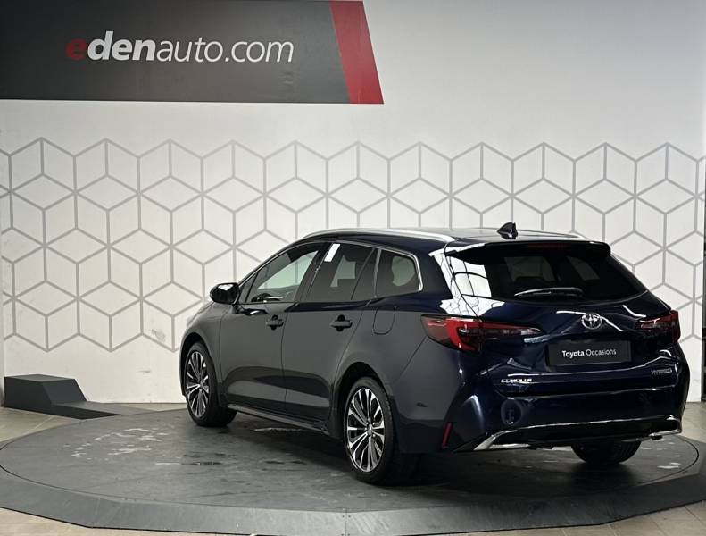 Toyota Corolla Corolla Touring Sports Hybride 140ch Design 5p  occasion � PERIGUEUX - photo n�2