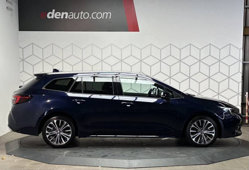 Toyota Corolla Corolla Touring Sports Hybride 140ch Design 5p  occasion � PERIGUEUX - photo n�3