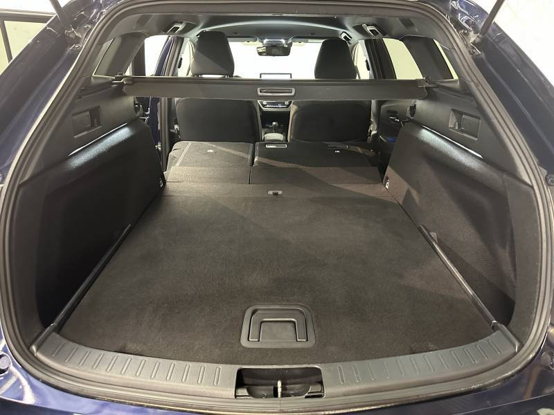 Toyota Corolla Corolla Touring Sports Hybride 140ch Design 5p  occasion � PERIGUEUX - photo n�17
