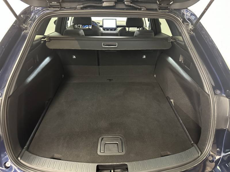 Toyota Corolla Corolla Touring Sports Hybride 140ch Design 5p  occasion � PERIGUEUX - photo n�16