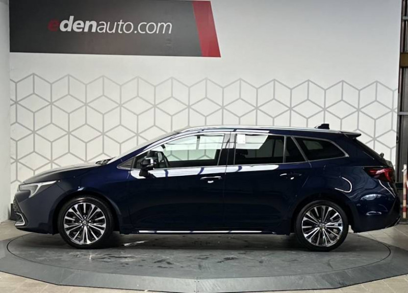 Toyota Corolla Corolla Touring Sports Hybride 140ch Design 5p  occasion � PERIGUEUX - photo n�4