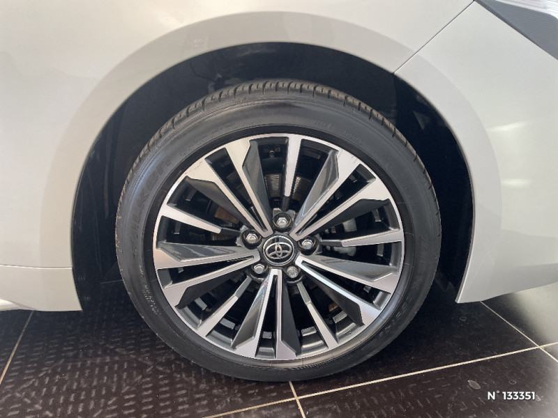 Toyota Corolla Corolla Touring Sports Hybride 140ch Design  occasion � Jaux - photo n�8