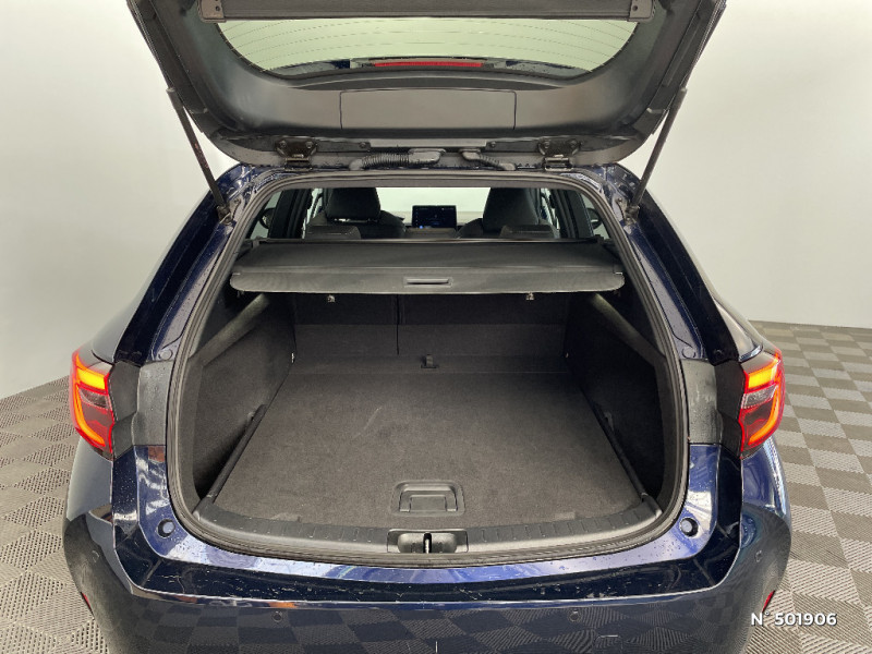 Toyota Corolla Corolla Touring Sports Hybride 140ch Design  occasion � Saint-Quentin - photo n�7