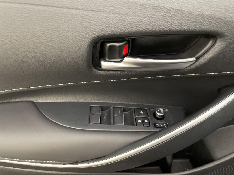 Toyota Corolla Corolla Touring Sports Hybride 140ch Design  occasion � Amiens - photo n�17