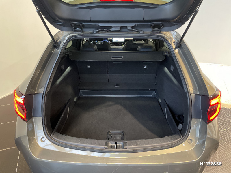 Toyota Corolla Corolla Touring Sports Hybride 140ch Design  occasion � Jaux - photo n�7