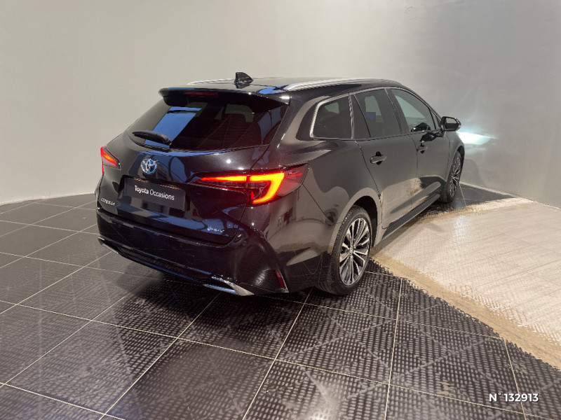 Toyota Corolla Corolla Touring Sports Hybride 140ch Design  occasion � Jaux - photo n�4