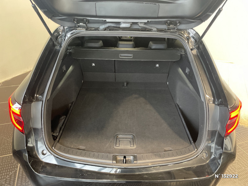 Toyota Corolla Corolla Touring Sports Hybride 140ch Design  occasion � Jaux - photo n�7