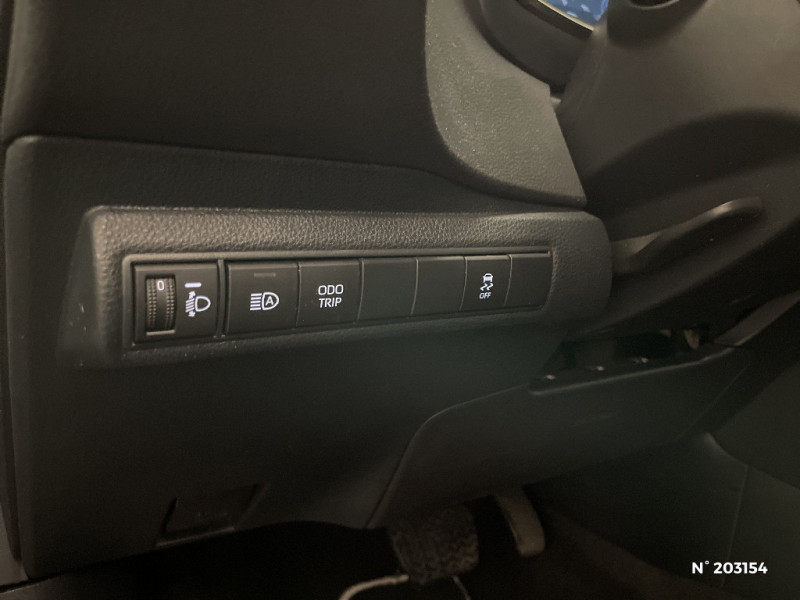 Toyota Corolla Corolla Touring Sports Hybride 140ch Design  occasion � Saint-Maximin - photo n�15