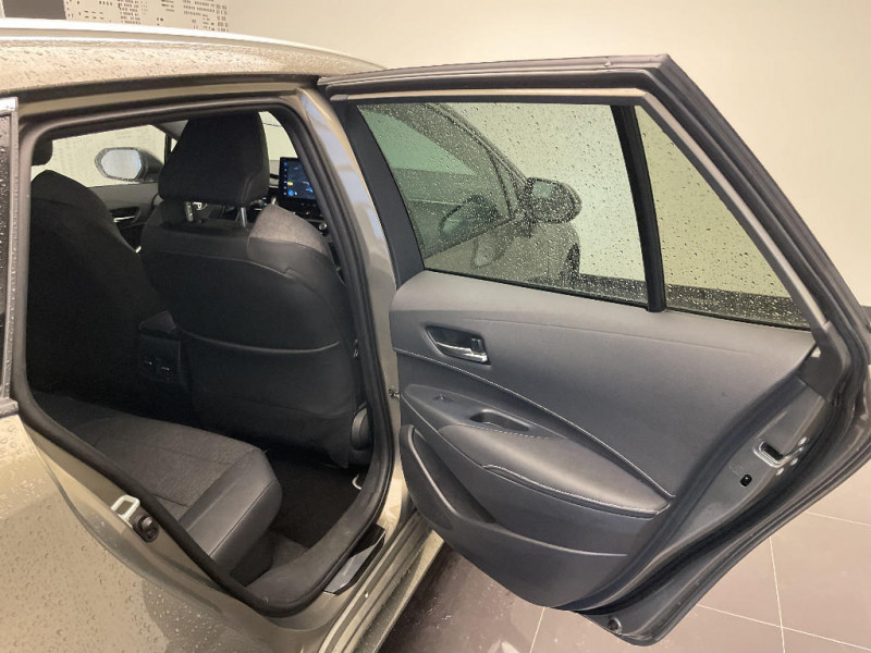 Toyota Corolla Corolla Touring Sports Hybride 140ch Design  occasion � Saint-Maximin - photo n�20