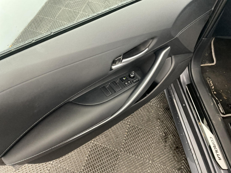 Toyota Corolla Corolla Touring Sports Hybride 140ch Design  occasion � Saint-Quentin - photo n�19