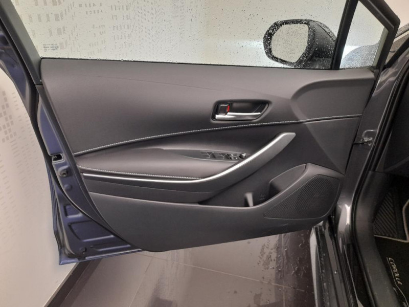 Toyota Corolla Corolla Touring Sports Hybride 140ch Design  occasion  Saint-Maximin - photo n19