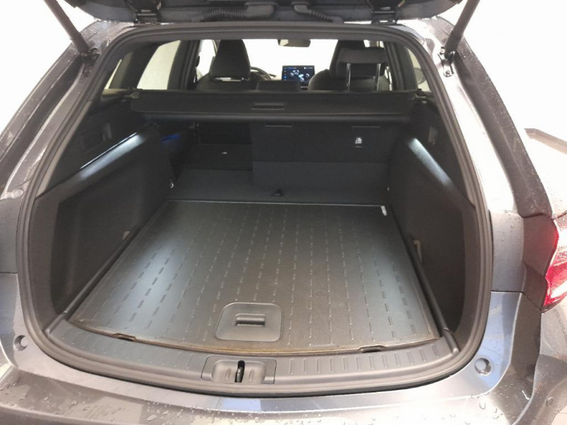 Toyota Corolla Corolla Touring Sports Hybride 140ch Design  occasion  Saint-Maximin - photo n16