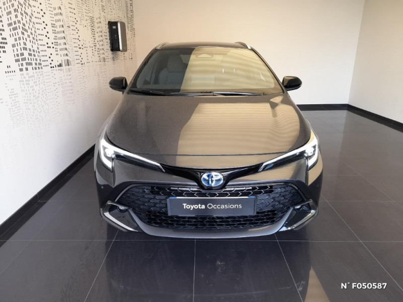 Toyota Corolla Corolla Touring Sports Hybride 140ch Design  occasion � Saint-Maximin - photo n�3