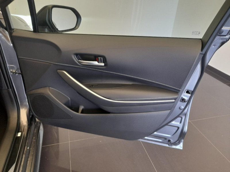 Toyota Corolla Corolla Touring Sports Hybride 140ch Design  occasion � Saint-Maximin - photo n�20